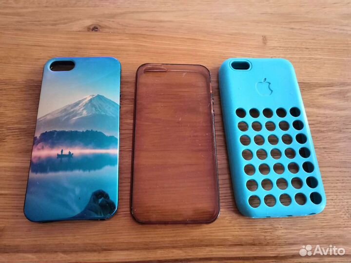 Чехлы на iPhone 5/5S/SE/6/6S