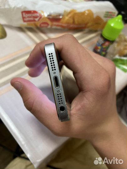 iPhone 6S, 16 ГБ