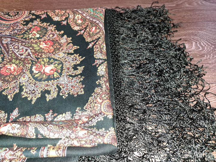 Павловопосадский платок шерсть+шелк 148 на 148 см