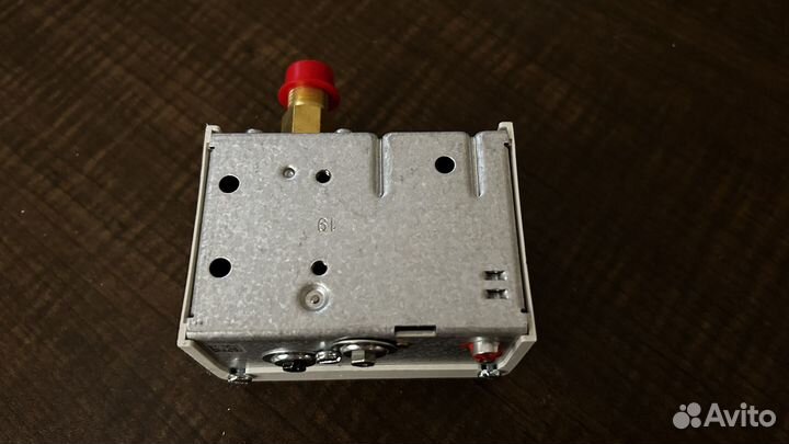 Реле давления Danfoss KPI 35 G1/4