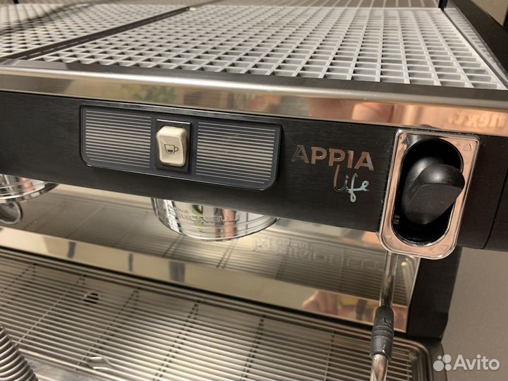 Кофемашина nuova simonelli appia life 2gr v