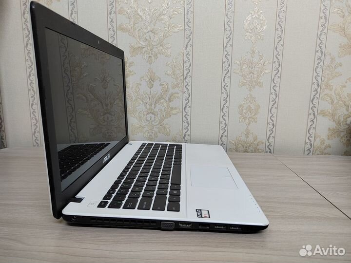 Ноутбук Asus 15.6