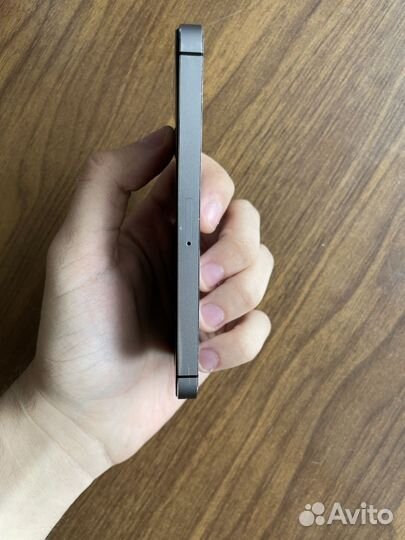 iPhone 5S, 32 ГБ