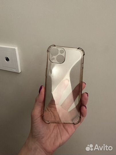 Продам чехол на iPhone13