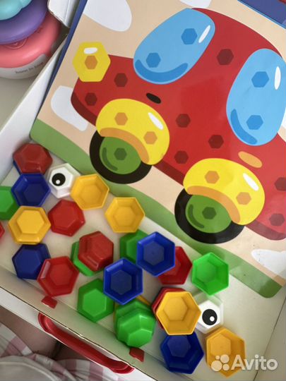 Развивающие игрушки для малыша