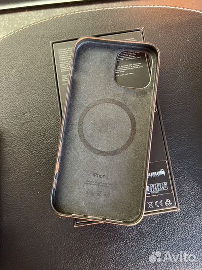 Оригинальный кожаный чехол на iPhone 12 pro max