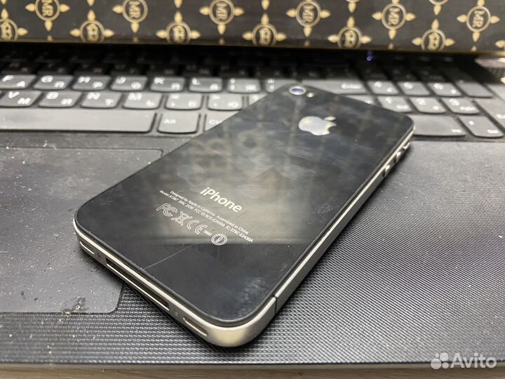iPhone 4S, 16 ГБ