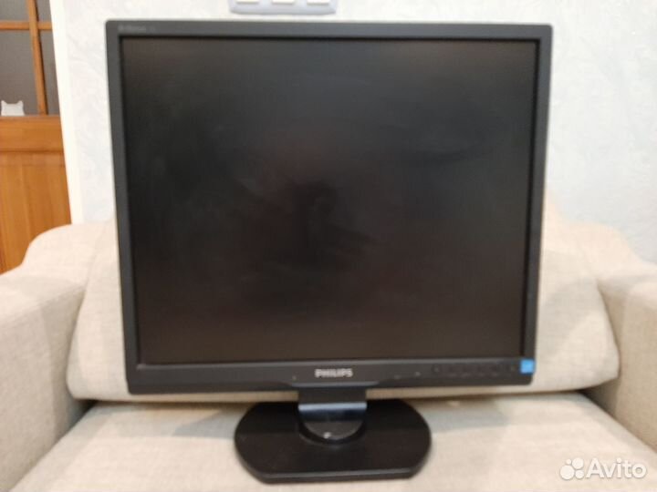 LED монитор 19