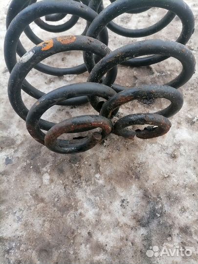 Задние пружины Фольцваген Пассат Б5+