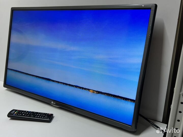 Телевизор LG 32LF560U