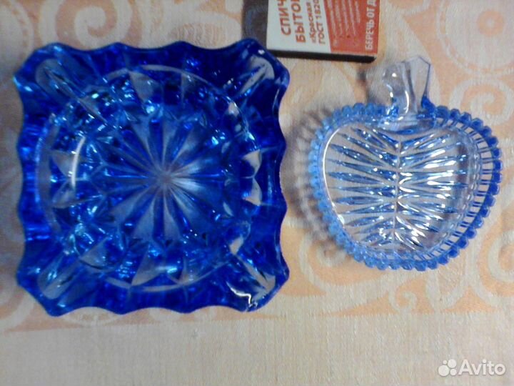 Стеклянные синие пепельницы. СССР