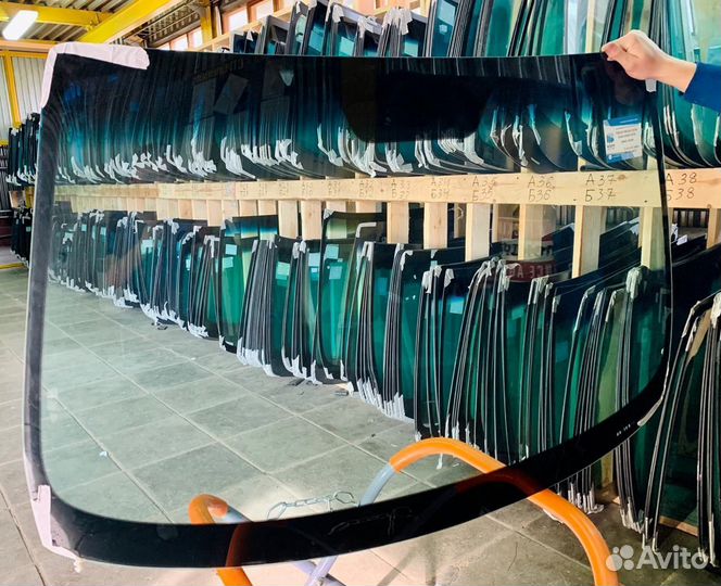 Лобовое стекло Ниссан Микра К12