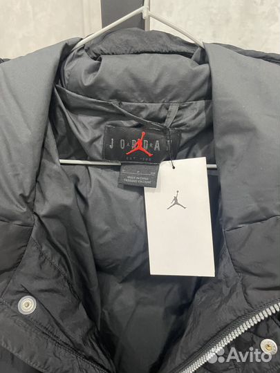 Пуховик jordan essentials