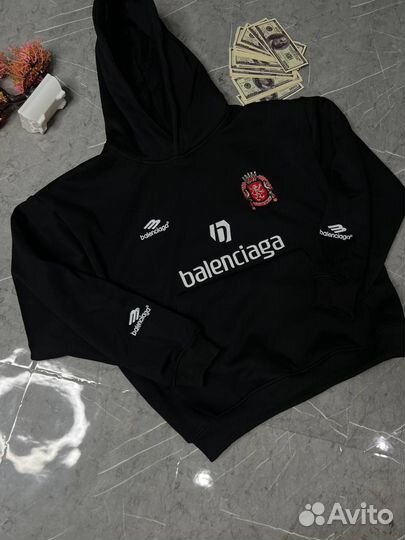 Толстовка мужская Balenciaga