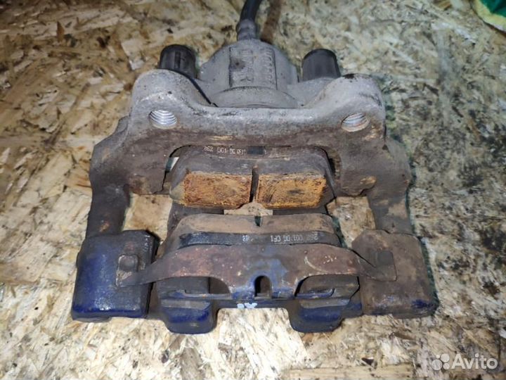 Суппорт тормозной задний левый Bmw 320I F30 N20