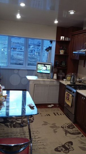 4-к. квартира, 100 м², 8/9 эт.