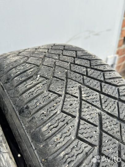 Continental ContiVikingContact 7 235/50 R18 101T