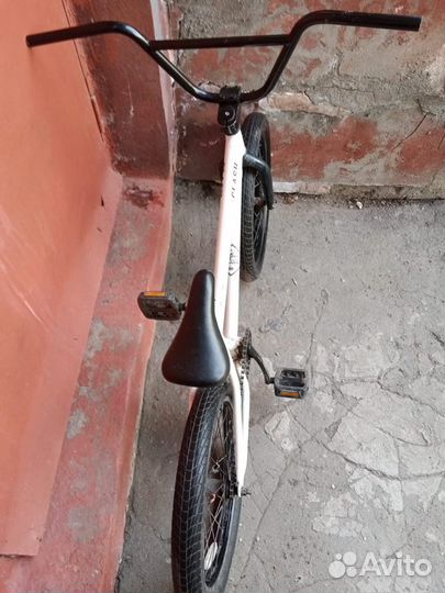 Трюковой велосипед bmx