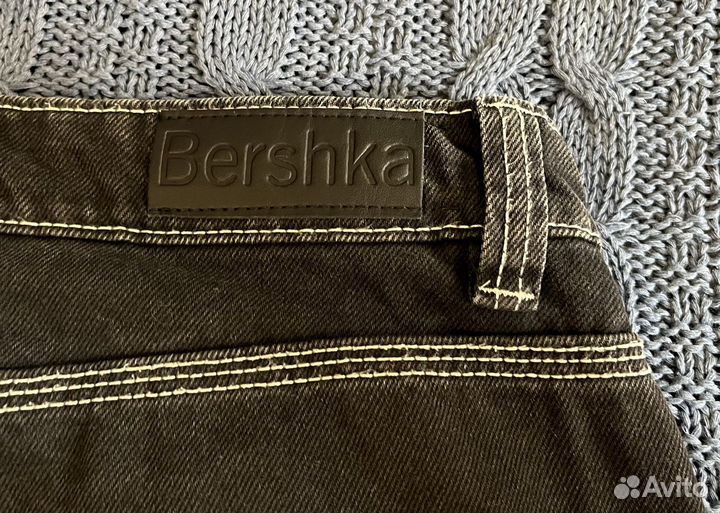 Джинсы bershka