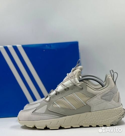 Белоснежные ZX 1000 линейки Adidas Originals