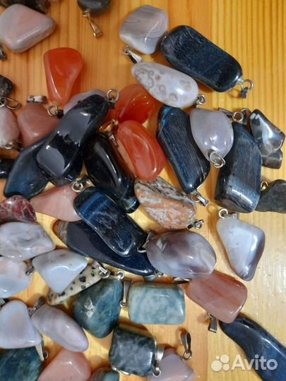 Подвески из натуральных камней