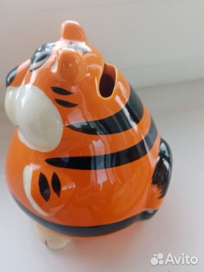 Фарфоровая статуэтка копилка Кот, новая