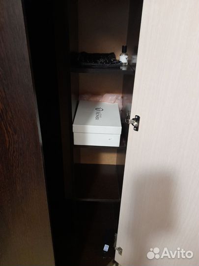 Угловой шкаф