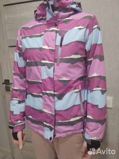 Горнолыжная куртка женская