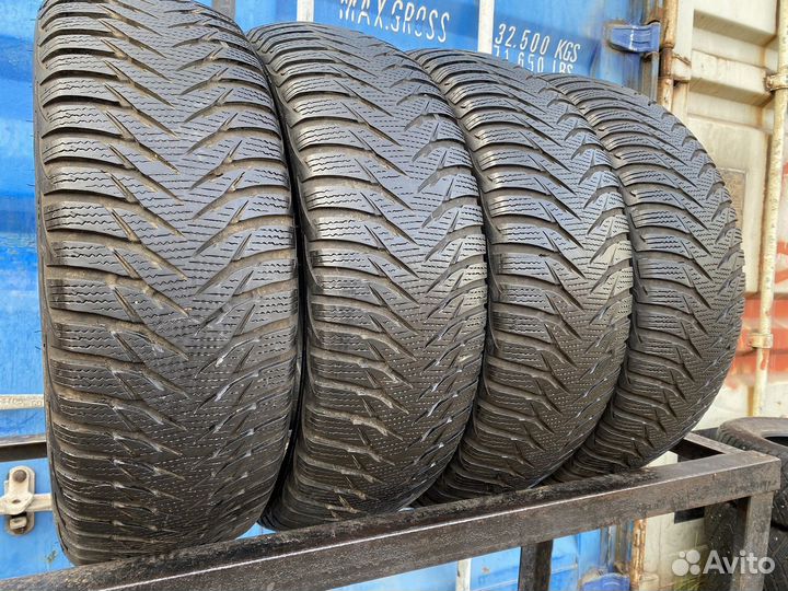 Goodyear UltraGrip 8 205/60 R16