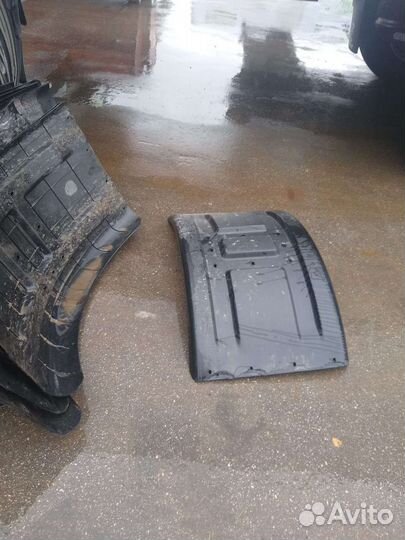 Пластиковые крылья