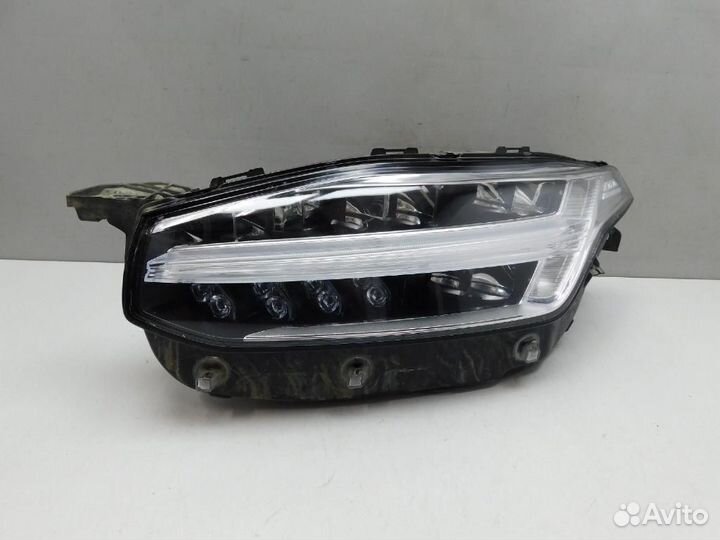 Фара левая Volvo XC90