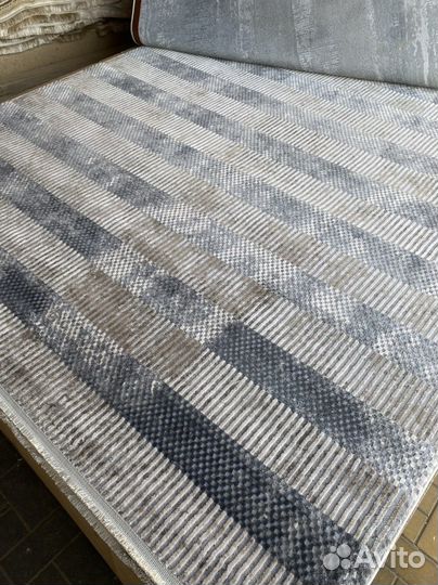 Турецкие ковры с кожаной вставкой