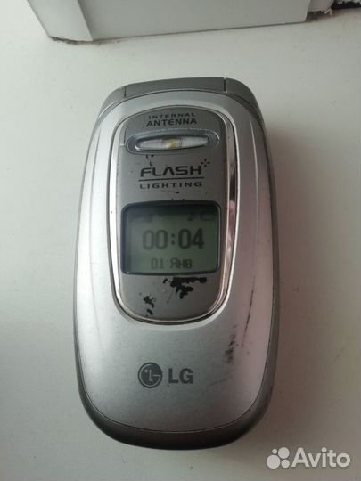 LG C2100