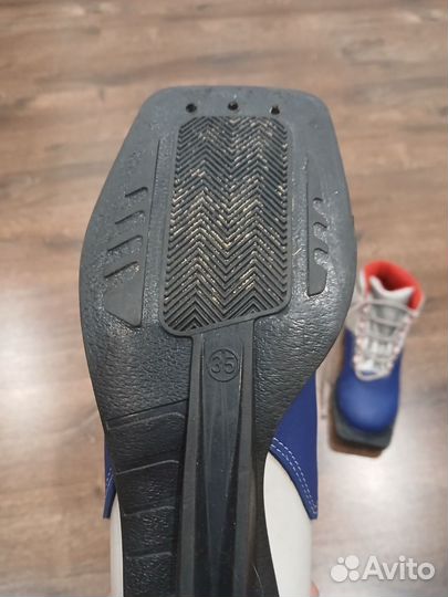 Лыжные ботинки