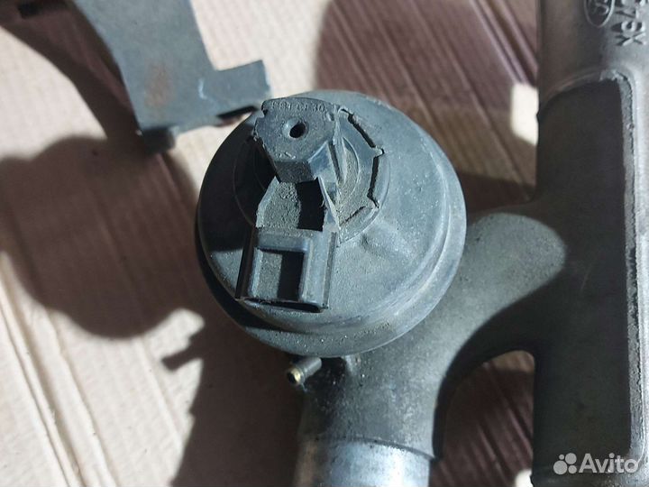 Коллектор впускной егр Ford Focus 1