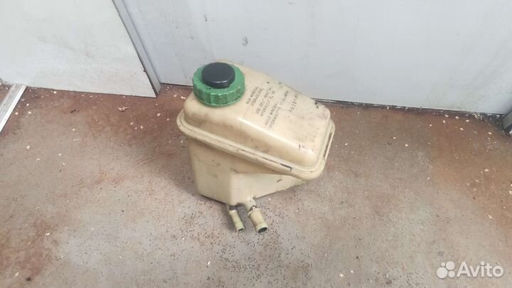 Бачок гидроусилителя Audi A6 C4 Audi 100