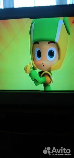 Телевизор Sony диаганаль 72см