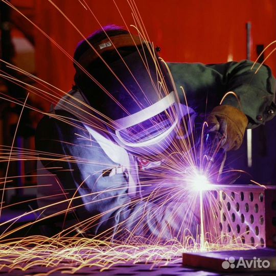 Сварщик на полуавтомат
