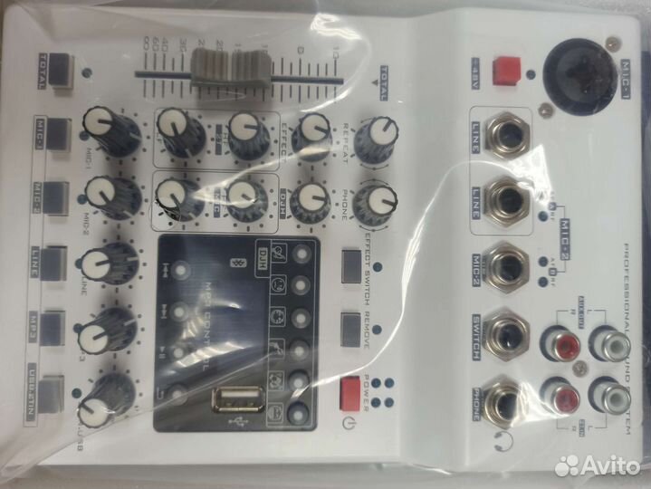 Микшер с беспроводными микрофонами