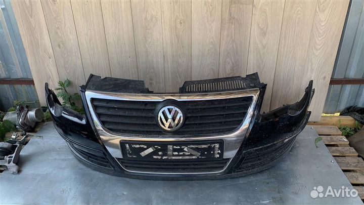 Бампер передний Volkswagen Passat