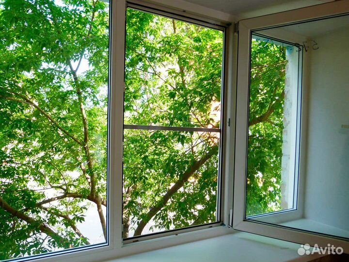 Окно пластиковое широкий подоконник + мс