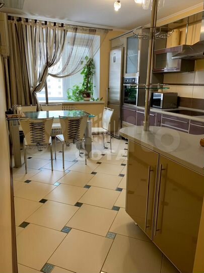 3-к. квартира, 85 м², 9/9 эт.