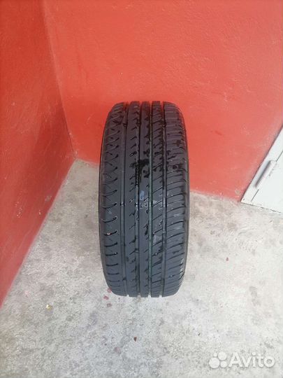 Viatti Strada Asimmetrico V-130 225/50 R17