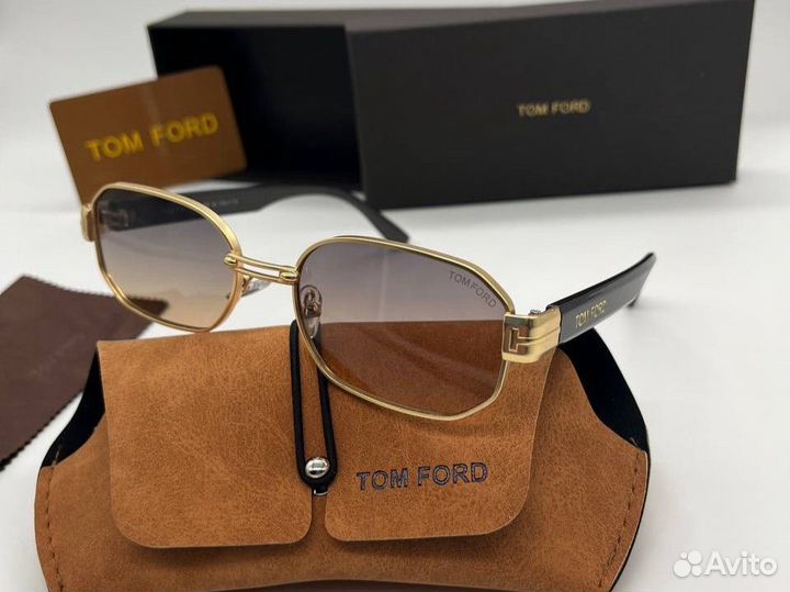 Солнцезащитные очки Tom Ford Тренд новинка