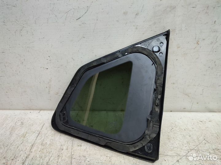 Стекло кузова заднее левое Nissan X-Trail T32