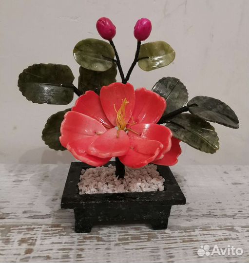 Каменный цветок