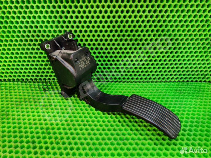 Педаль газа Mercedes-Benz V W639