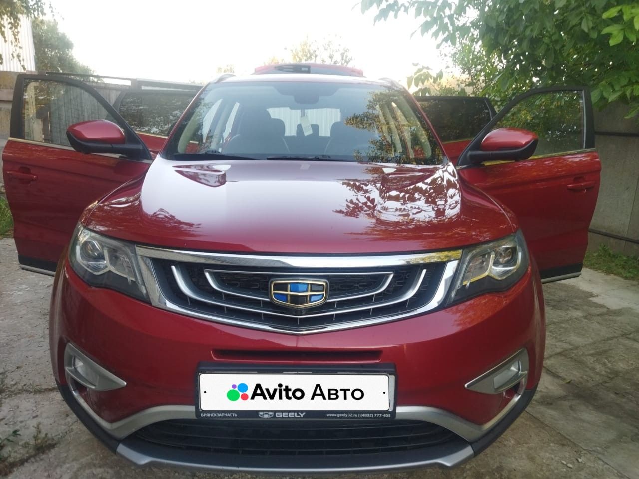 Geely Atlas: фото владельца