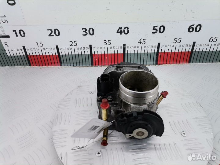 Заслонка дроссельная для Audi A3 8L 06A133064J