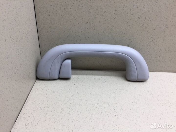 Ручка потолочная задняя правая Kia Sportage